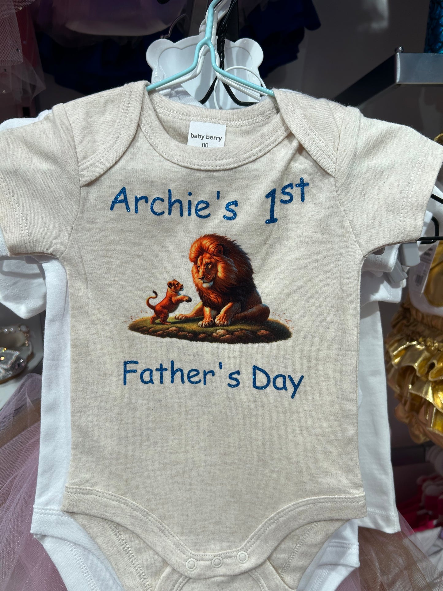 Whale Design My 1ST Father’s Day Onesie T-shirt boy girl Lion pink